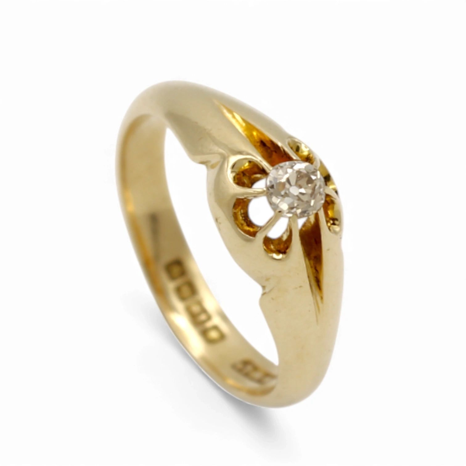 Antique Diamond Belcher Ring