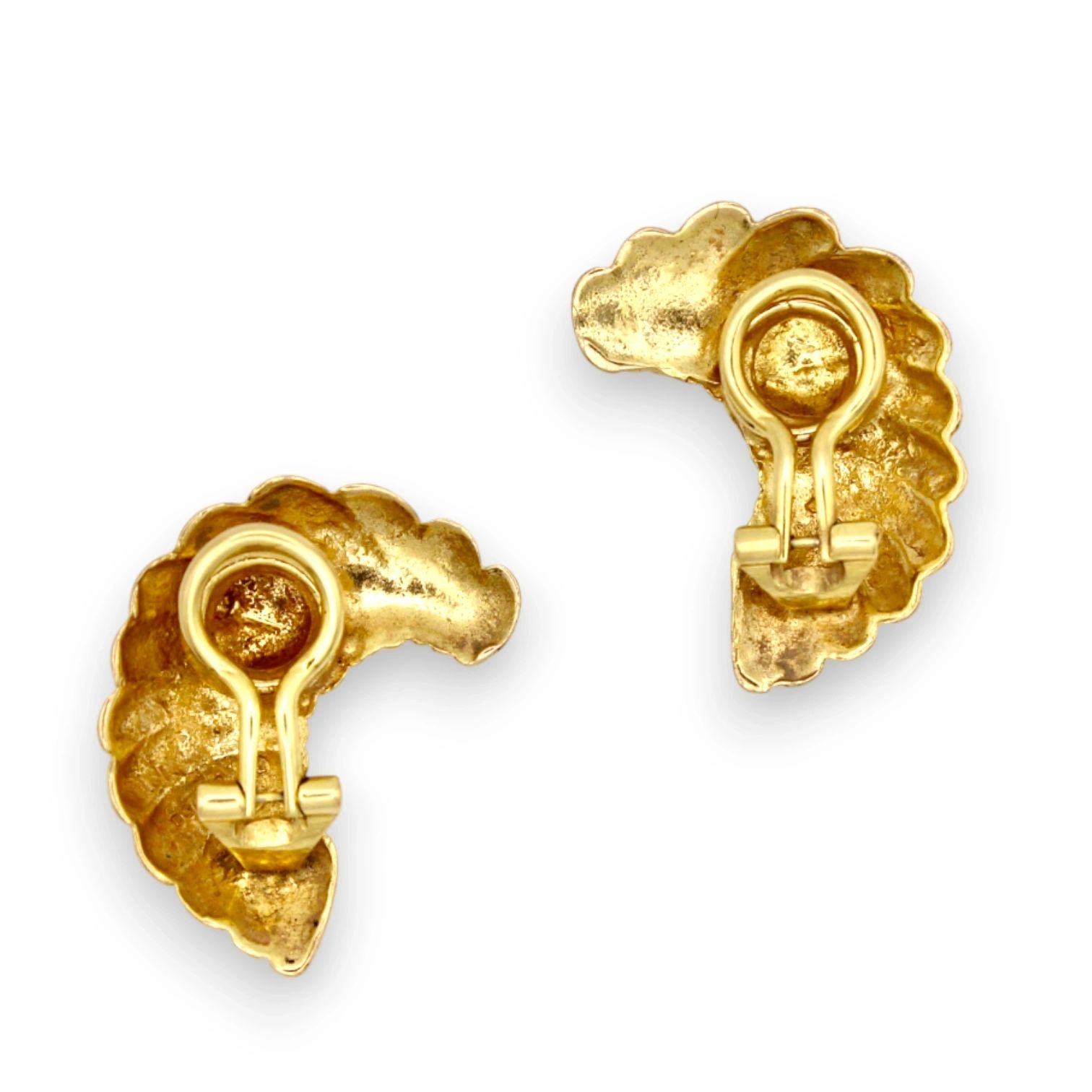 Vintage 9ct Gold Croissant Clip Earrings - Image 3